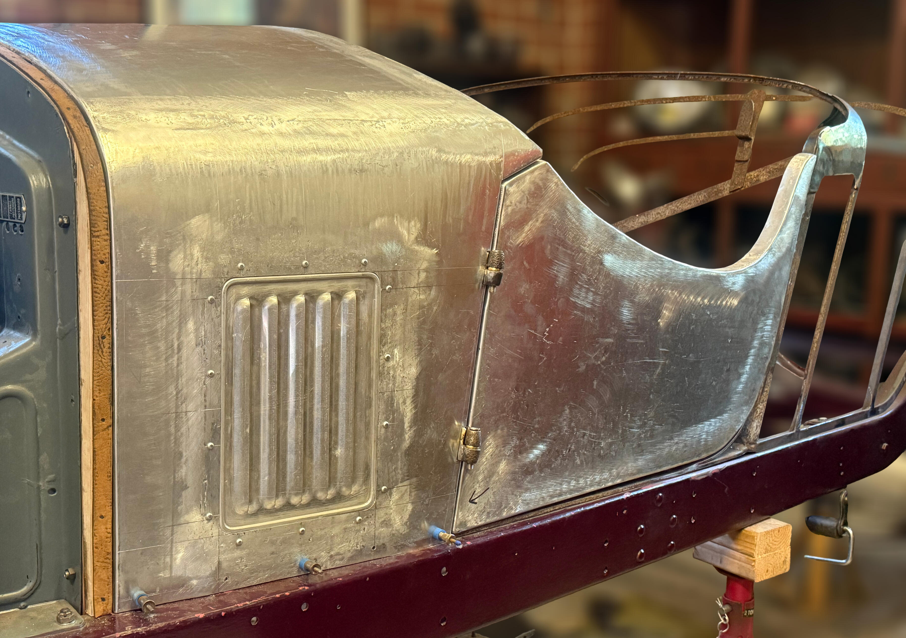 1931 Alfa Romeo 1750 Zagato hand fabrication of external aluminium panel work and inner metal framing.